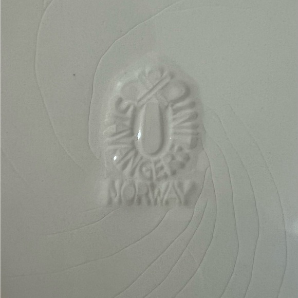 Stavangerflint Norway Childs Blessing Plate Tree Feed the Birdies Ann Lofthus - Picture 5 of 7